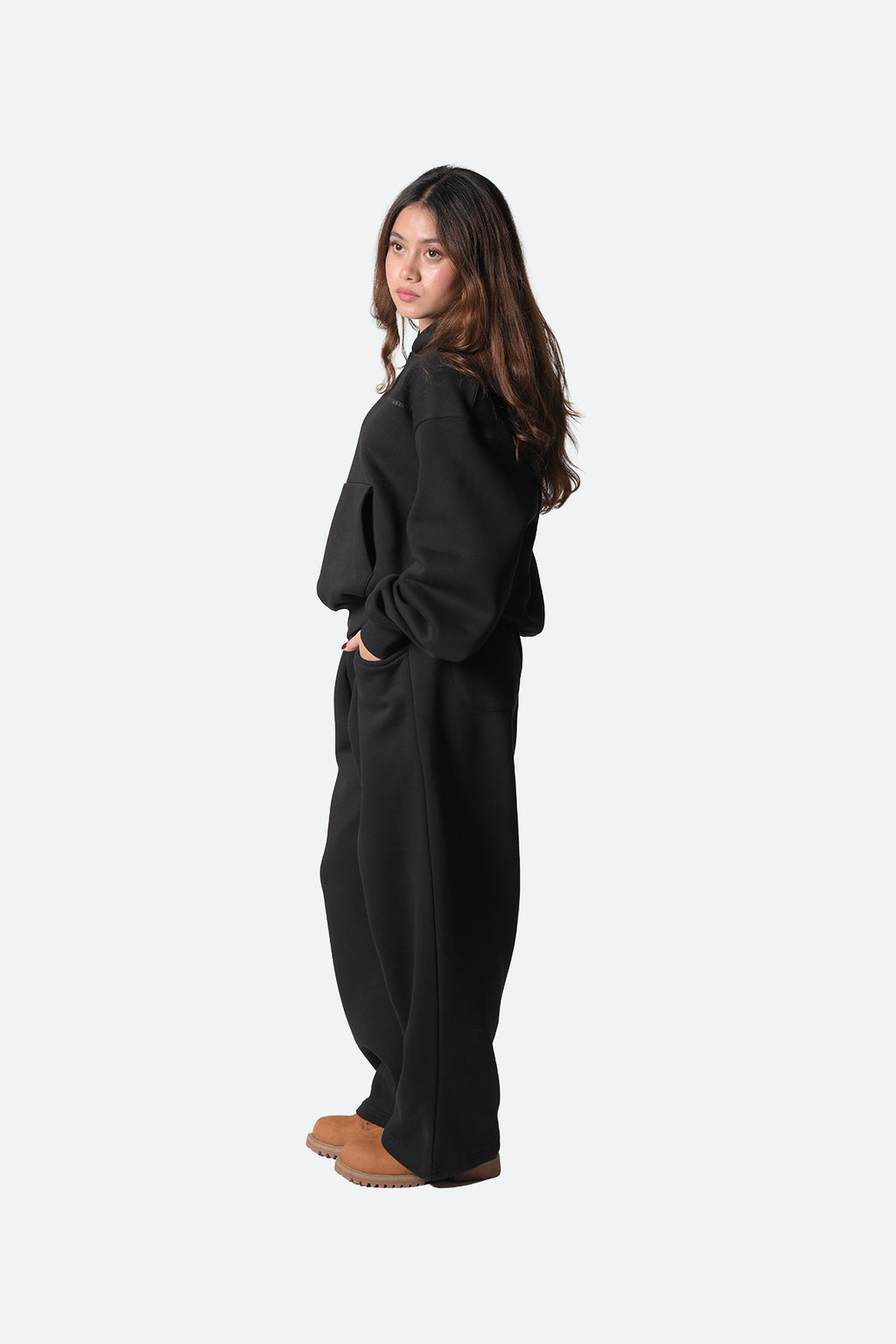 Straight Leg Sweatpants - Black (Unisex)