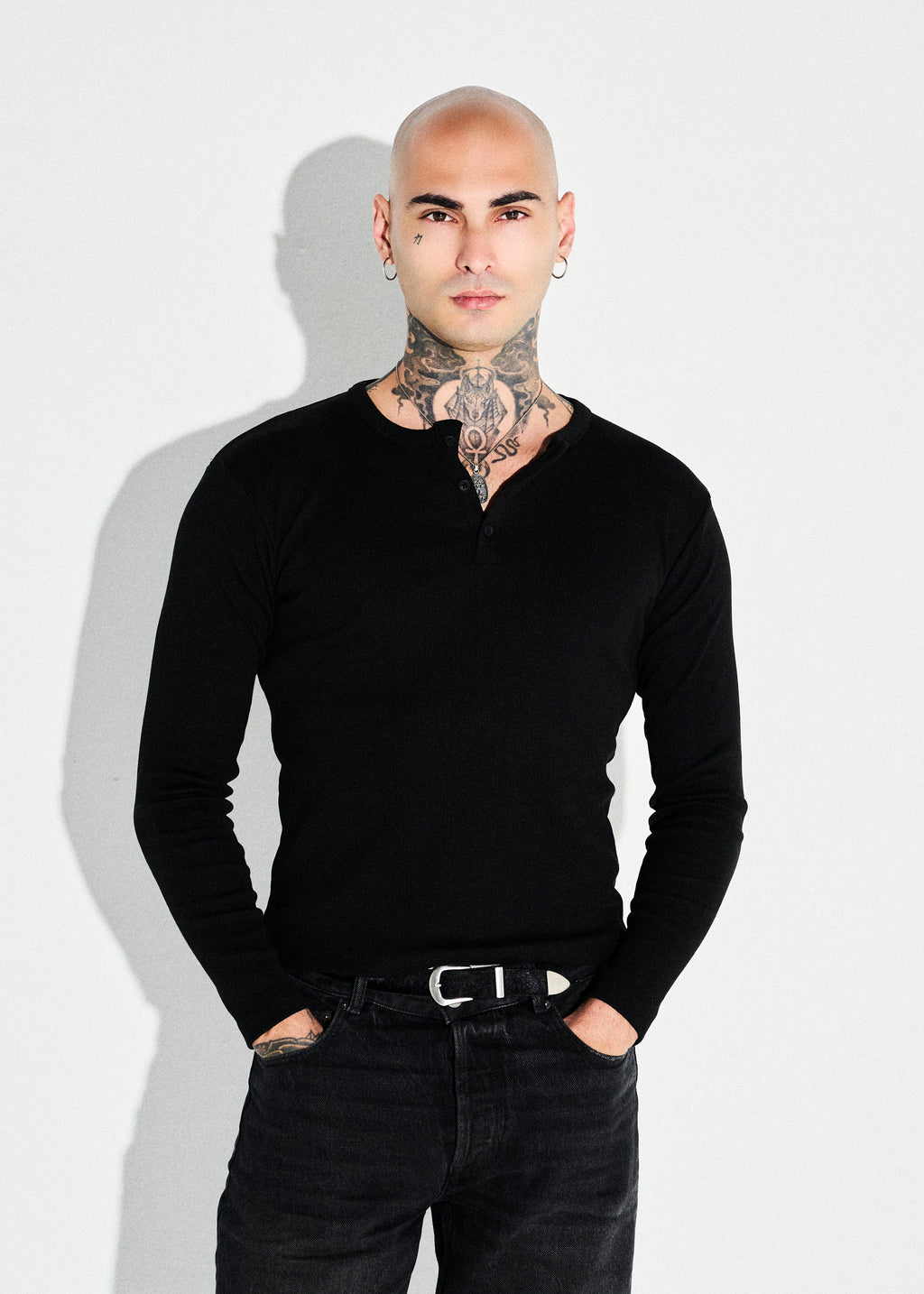 Classic Slim Fit Henley - Black