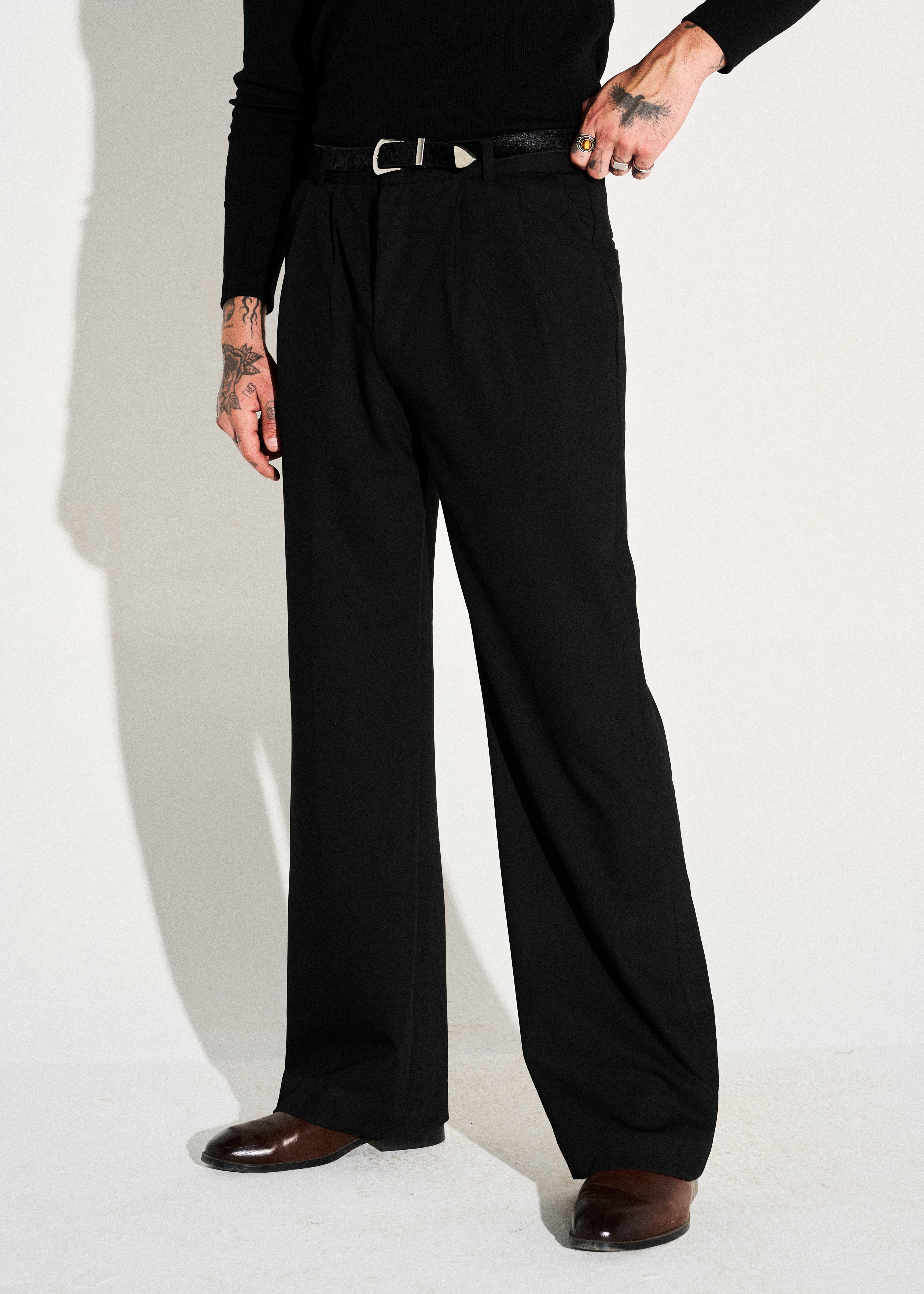 Dume Wide Leg Pleated Trouser - Black