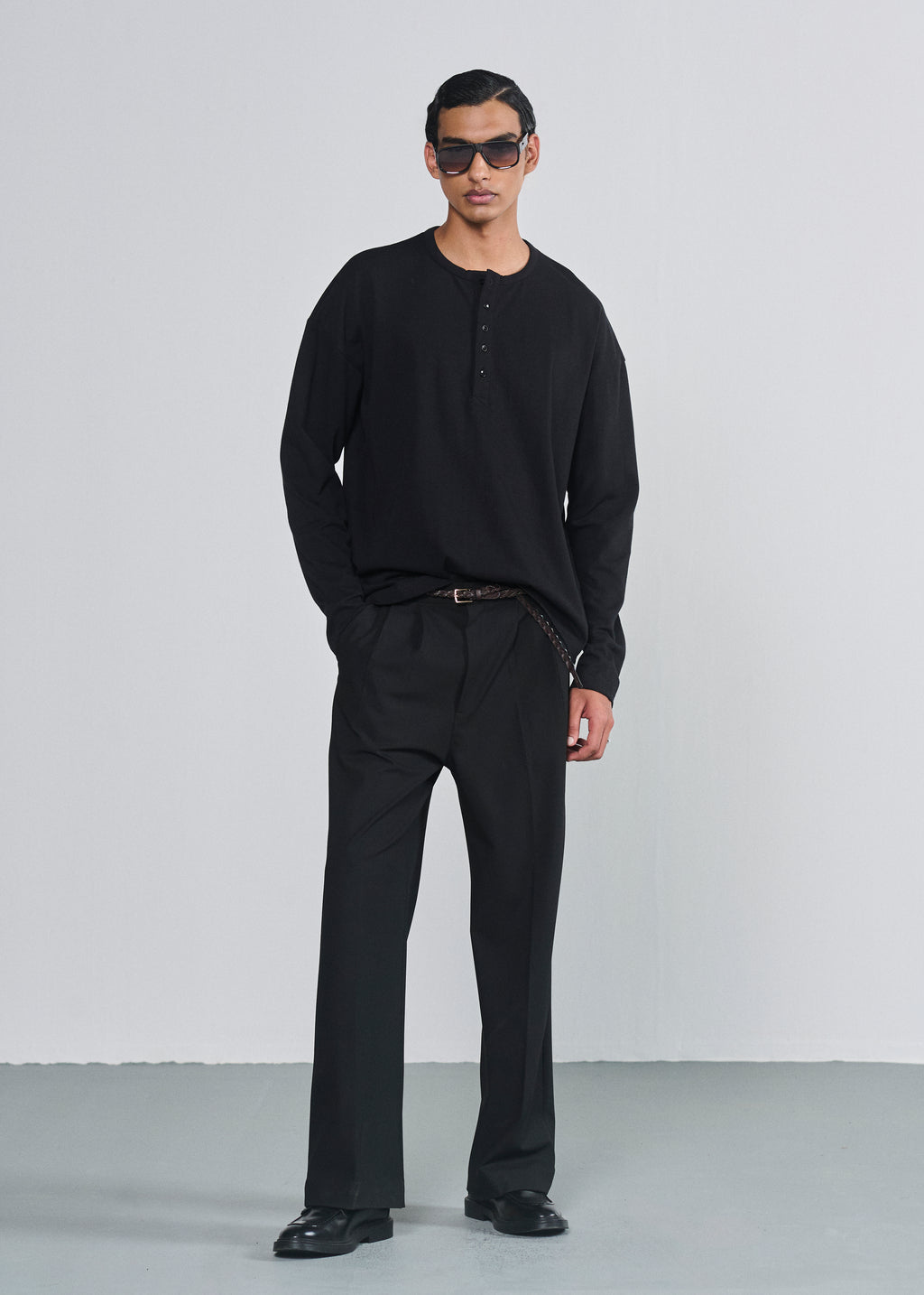 Relaxed Fit Henley - Black