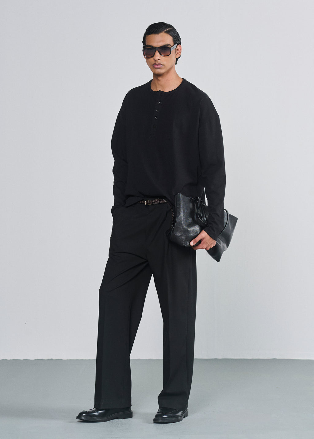 Relaxed Fit Henley - Black